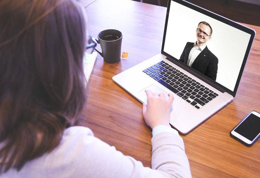 comment recruter un Ingénieur en énergie renouvelable à Nice avec un cabinet de recrutement ?